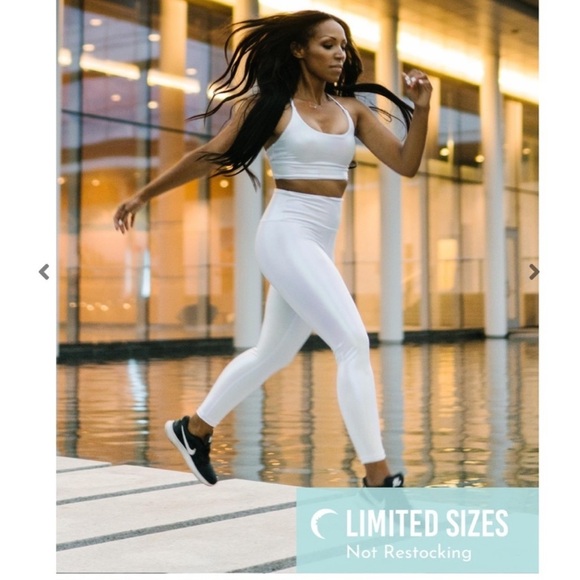 Zyia Iridescent White Unicorn Luxe Leggings - Picture 2 of 12